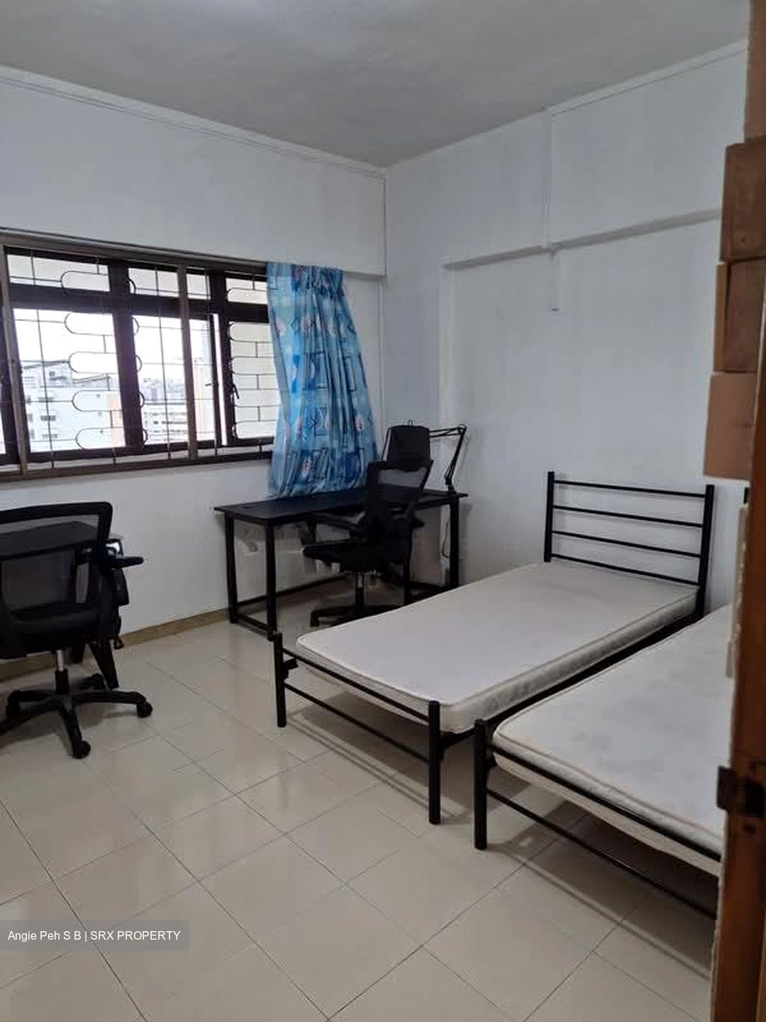 Blk 549 Jurong West Street 42 (Jurong West), HDB Executive #534535971